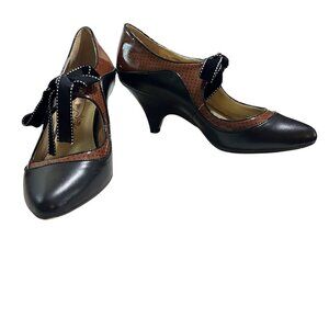Poetic License heels women's 7 black brown leather bow tie